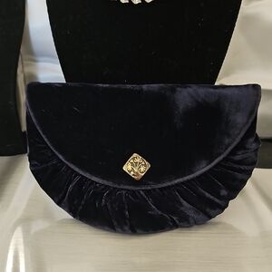 Vintage Virginia Art Black Velvet Clutch